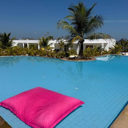 You&Me Resort Pagoda Beach Esterno foto