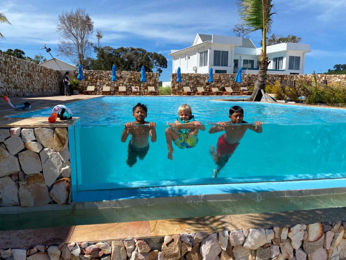 You&Me Resort Pagoda Beach Esterno foto