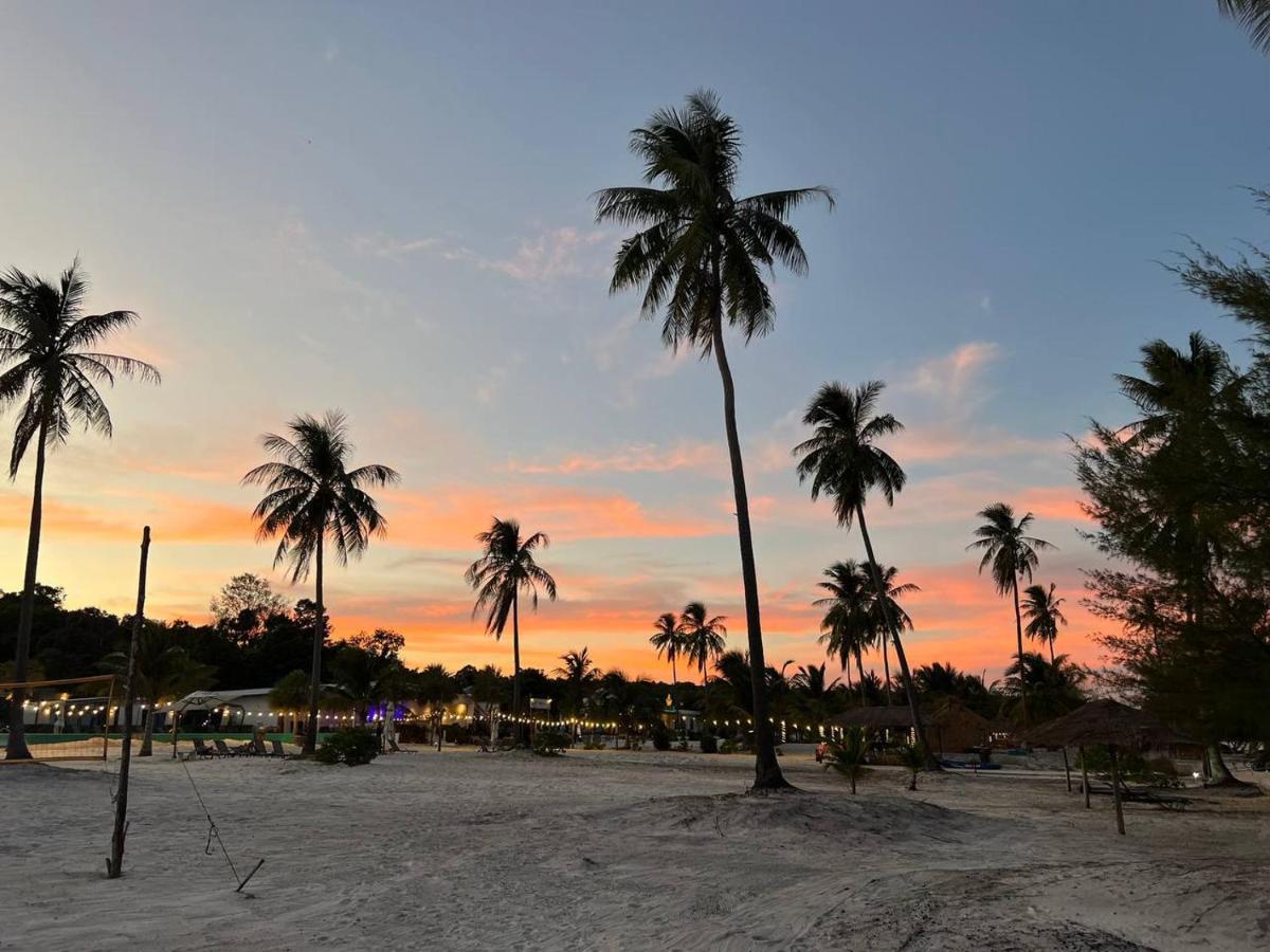 You&Me Resort Pagoda Beach Esterno foto