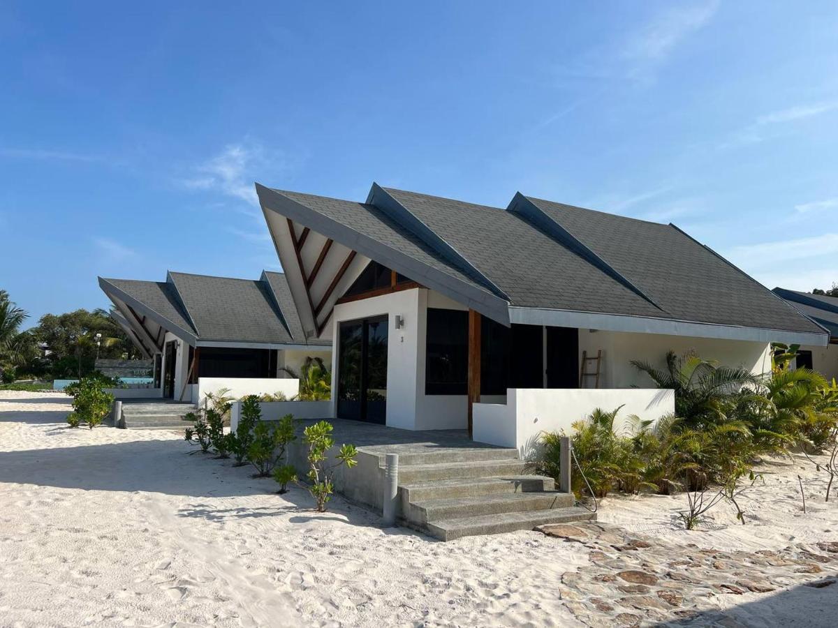 You&Me Resort Pagoda Beach Esterno foto