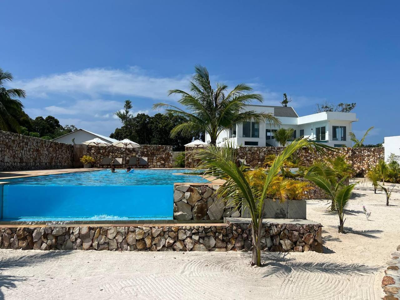 You&Me Resort Pagoda Beach Esterno foto